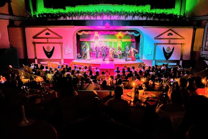 Seville Flamenco Show with Dinner and Flamenco Costume Museum