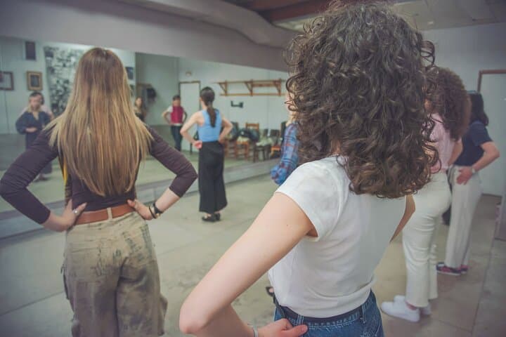 Madrid: 1-Hour Flamenco Class Experience