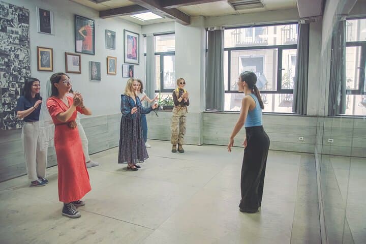 1 Hour Private Flamenco Class Experience in Málaga