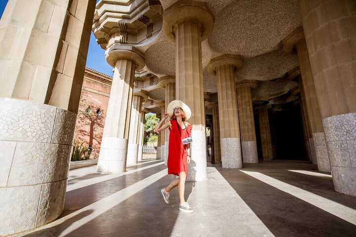 Skip the Line Park Güell Guided Walking Tour