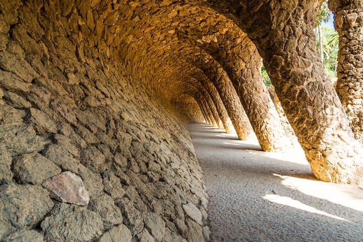 Skip the Line Park Güell Guided Walking Tour