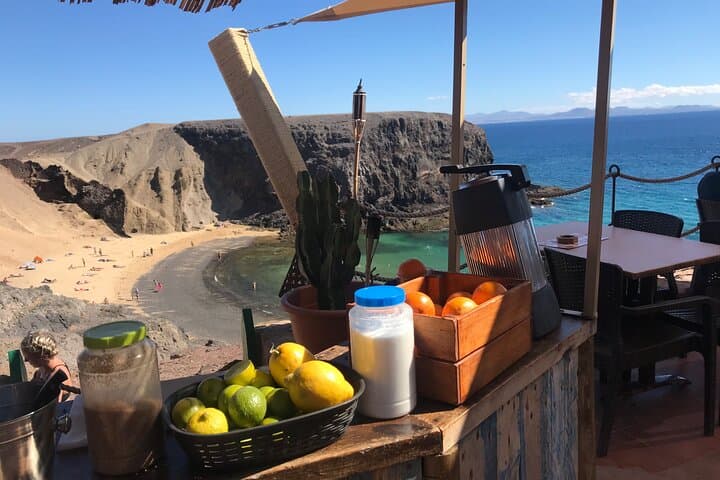 Wine and Volcanoes Gastronomic Tour