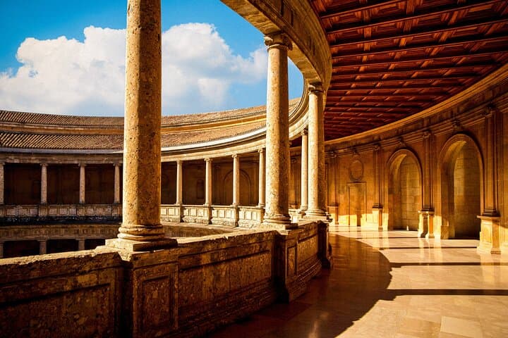 Skip-the-line Alhambra and Nasrid Palaces Tour in Granada