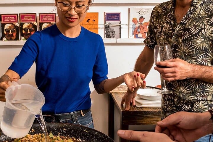 Enjoy your Paella with Purchase to Russafa Market in Valencia