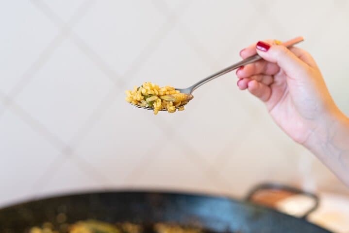 Enjoy your Paella with Purchase to Russafa Market in Valencia
