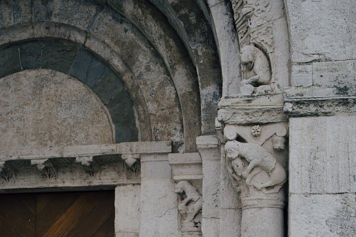 Rupit, Besalú and other medieval towns from Barcelona