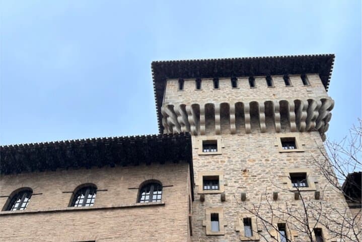Vitoria-Gasteiz Self-Guided City Walking Tour & Scavenger Hunt