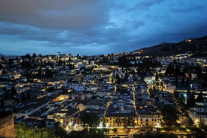 Private Night Tour of the Nasrid Palaces of the Alhambra