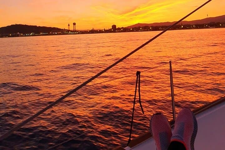 Barcelona Sunset Private Sailing with Open Bar & Snacks