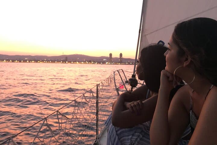 Barcelona Sunset Private Sailing & Live Spanish Guitar & open Bar