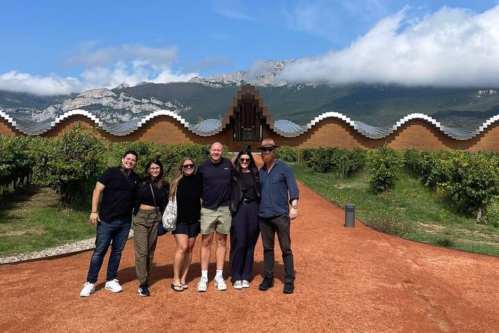 Architectural Rioja Wine Tour: Marqués de Riscal & Ysios (Bilbao)