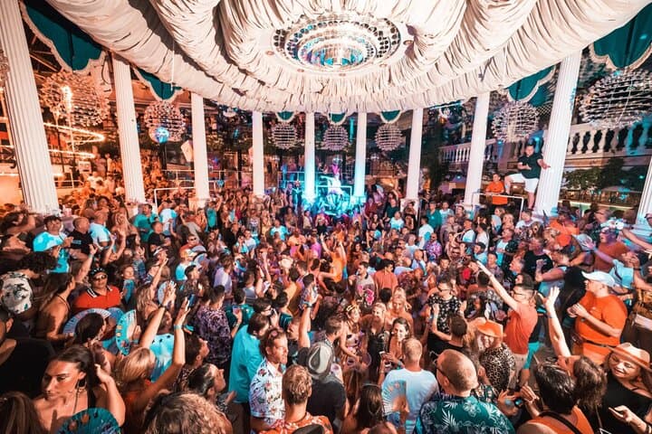 Ibiza: 3 x Nightclub & Pool Party Pass