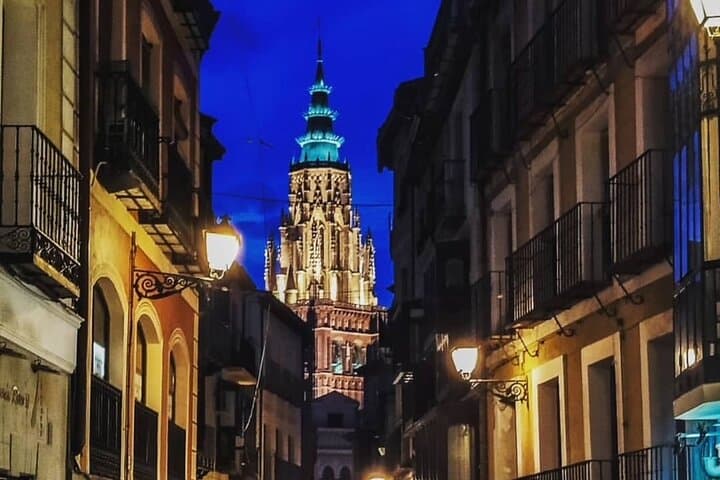 Toledo Monumental 3 hours Tour. VIP EXPERIENCE