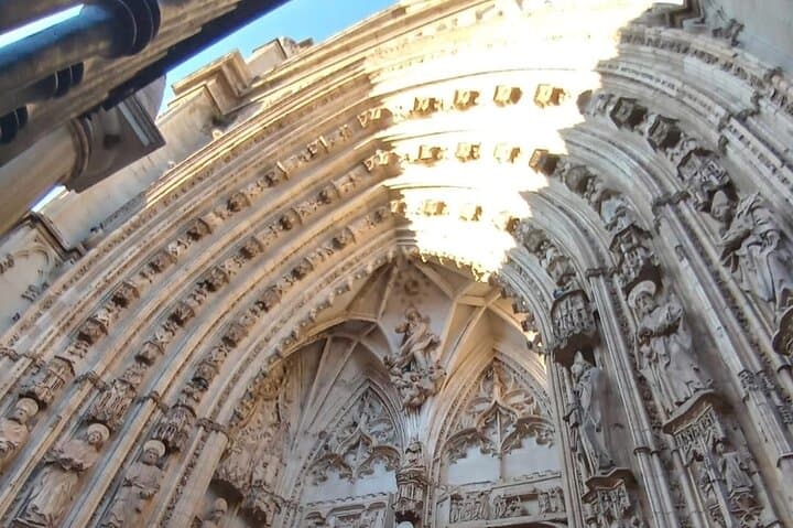 Guided Walking Tour of Toledo Cathedral. VIP EXPERIENCE