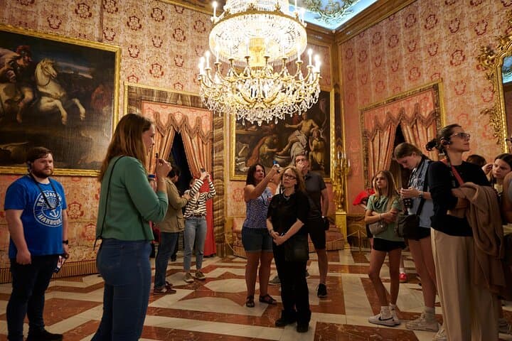 Madrid: Skip-the-Line Royal Palace Guided Tour