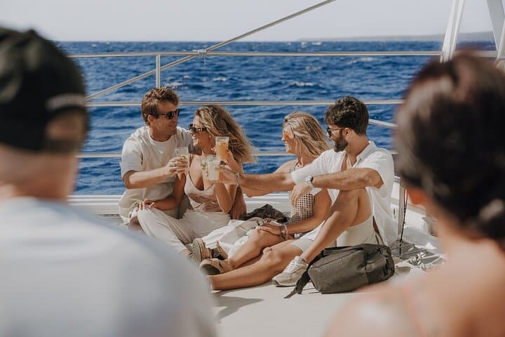 Playa Blanca: Mini Cruise to Papagayo with Swimming Stop