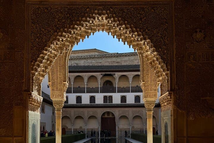 Private Night/Day Alhambra with Nasrid Palaces