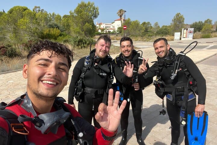 Discover Scuba Diving + Photos in Cambrils