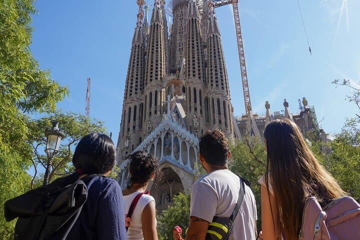 Sagrada Familia & Park Guell Guided Tour