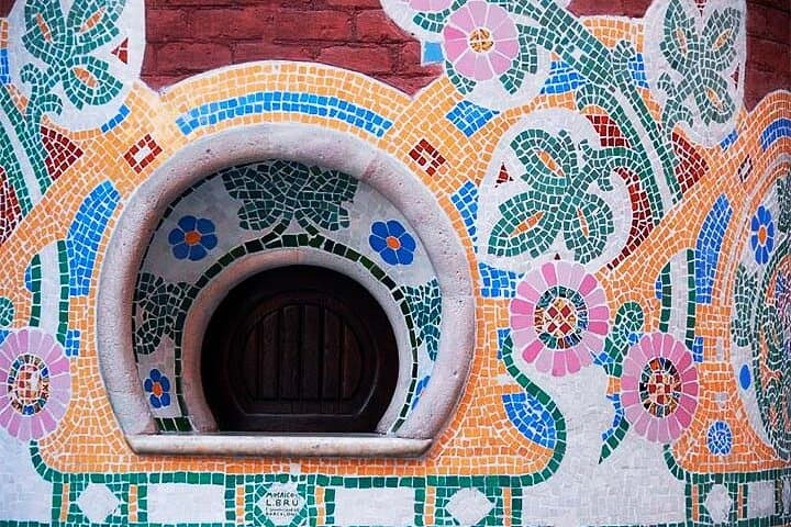 Trencadis, modernism mosaics