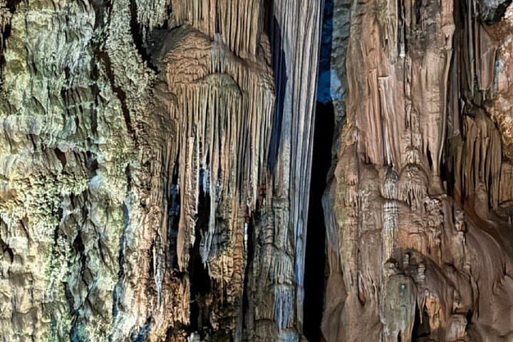 Busot Village and Canelobre Caves Tour from Alicante