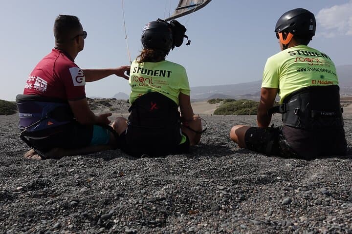3 Days - 2 People Kitesurfing Beginner course ( 9 hours)