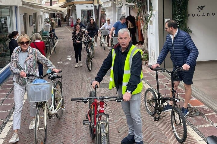 3-Hour Private Guided Bicycle Tour in Marbella