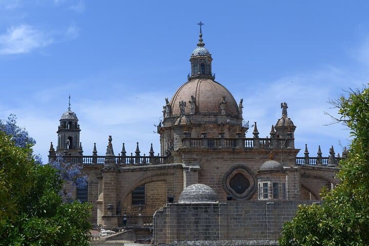 From Seville: Private Day Trip to Jerez & Cádiz
