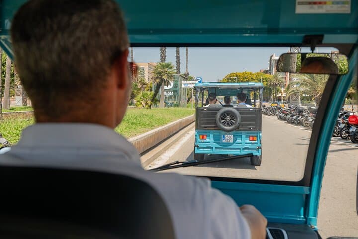 Barcelona Highlights 2-Hour Private Electric Tuk-Tuk Tour