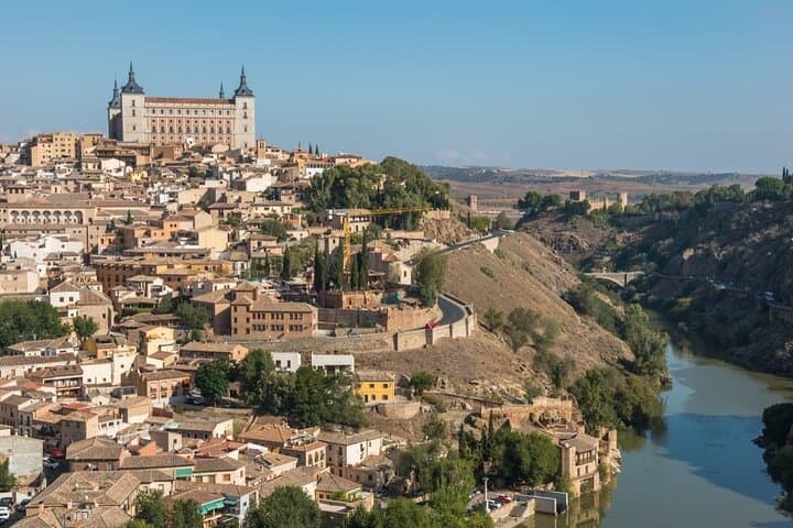 Private Madrid Escapade to Toledo and Segovia