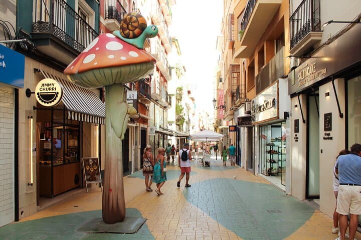 Alicante city game - sea, sun and fun stories