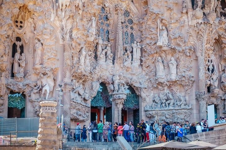 Sagrada Familia Private Tour with Expert Local Guide