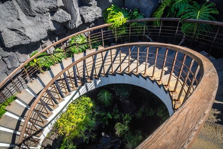 Lanzarote Private Tour: Discover César Manrique’s Masterpieces