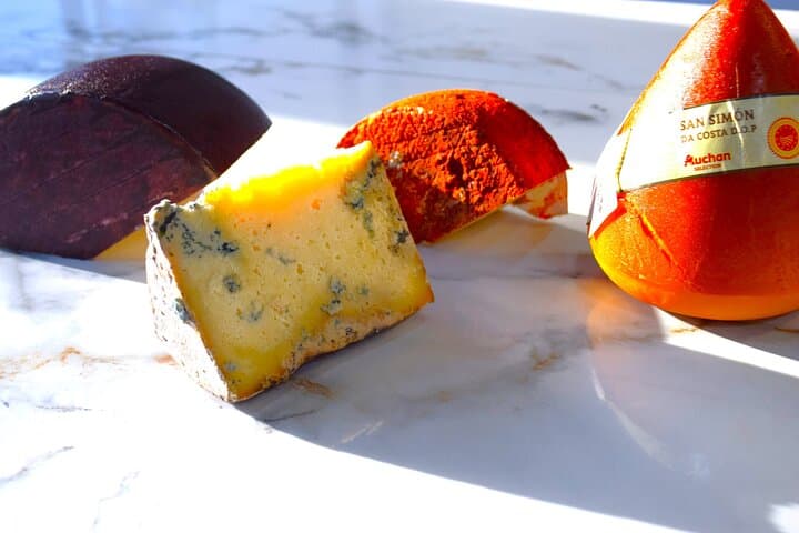 Gourmet Experience: Tasting of Spanish Cheese and Exclusive Wines