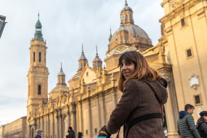 Hello Zaragoza: Private 2-Hour Intro City Walk with Local Guide