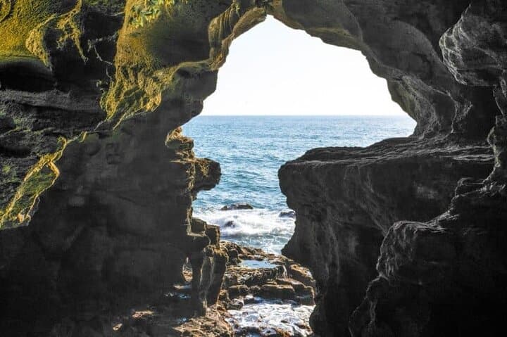 Hercules Caves near Tangier – legendary landscapes on your luxury Moroccan getaway