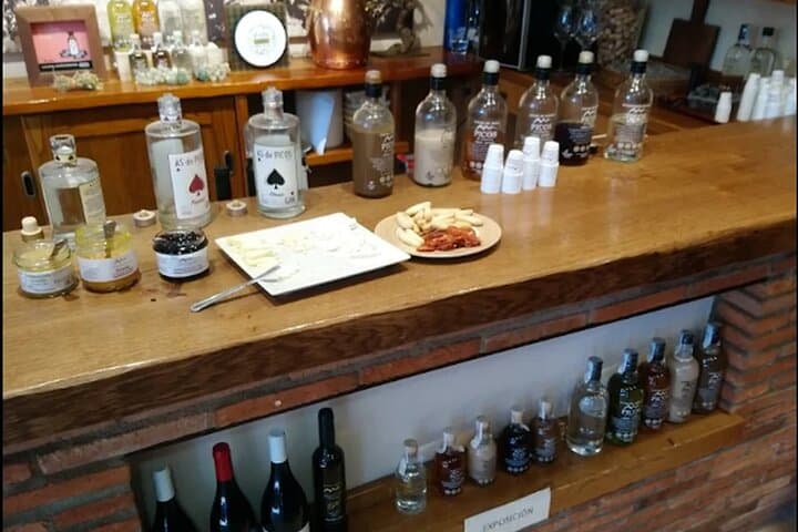 Cantabria: Wine tour and tasting with a lot of Flavour