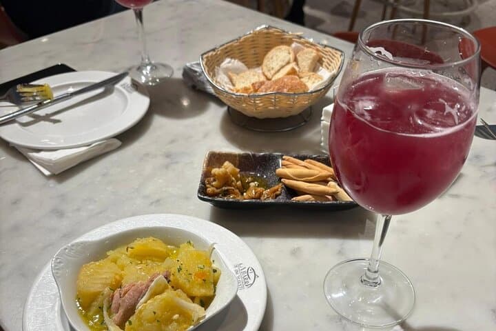 Seville Tapas and Wine Experience with Local Expert