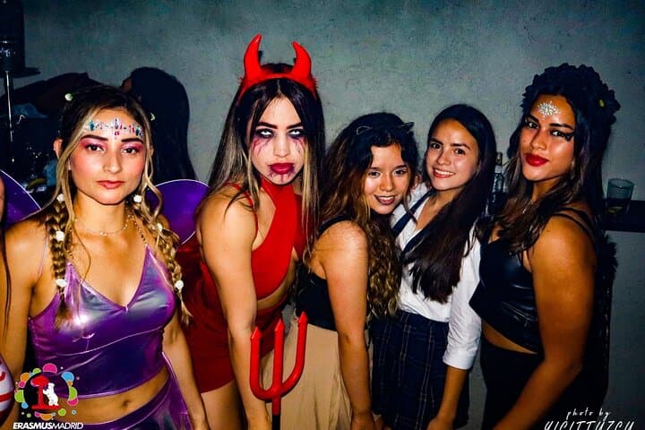 Madrid Pub Crawl: VIP Entry & Shots, Games (Kapital, Fitz, Shoko)