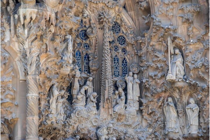 Sagrada Familia With Reserved Entry Private Guided Tour