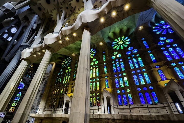 Sagrada Familia With Reserved Entry Private Guided Tour