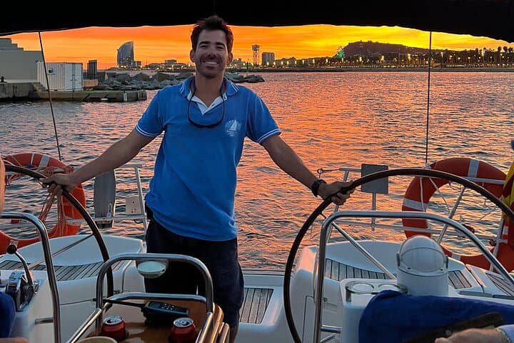 Barcelona Sunset Private Sailing with Open Bar & Snacks