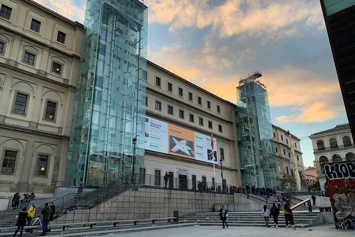 Madrid: Reina Sofia Museum Ticket and Audio Tour on Your Phone