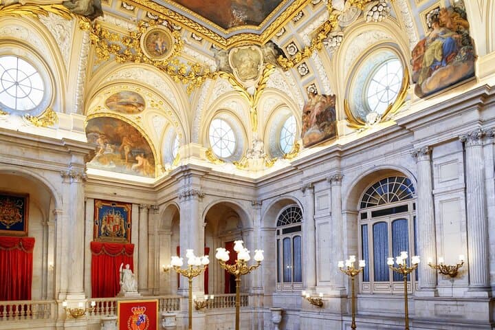 Madrid Royal Palace and Gardens Fast Track Ticket and Audio Tour