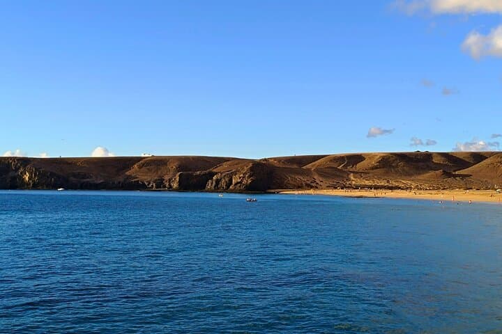 Private Yacht with Drinks and Snacks off Papagayo Beaches