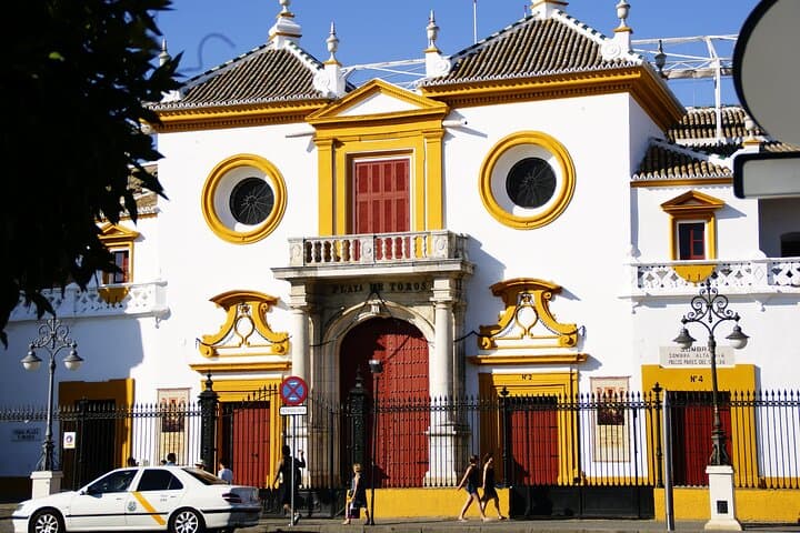 Highlights of Seville's Historic Heart: Private Walking Tour