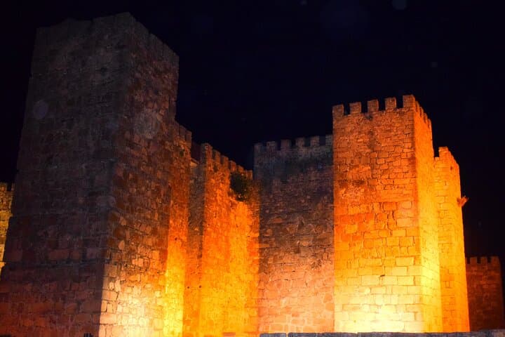 Trujillo Castle at night