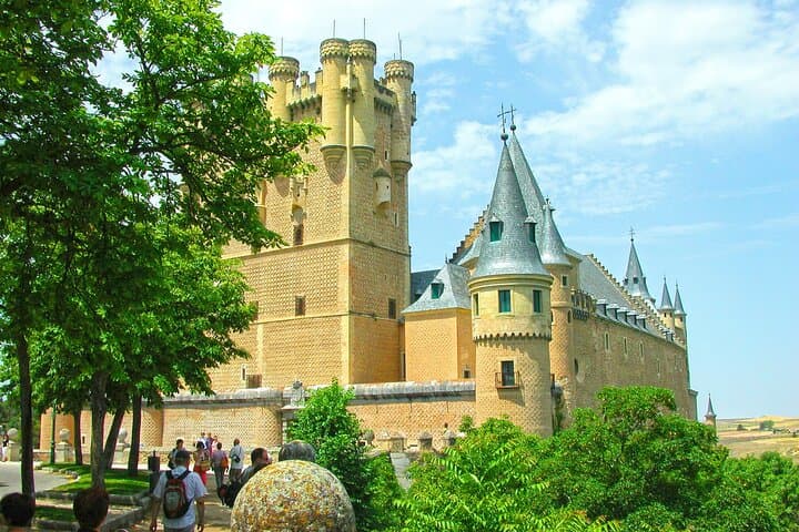 Private Madrid Escapade to Toledo and Segovia