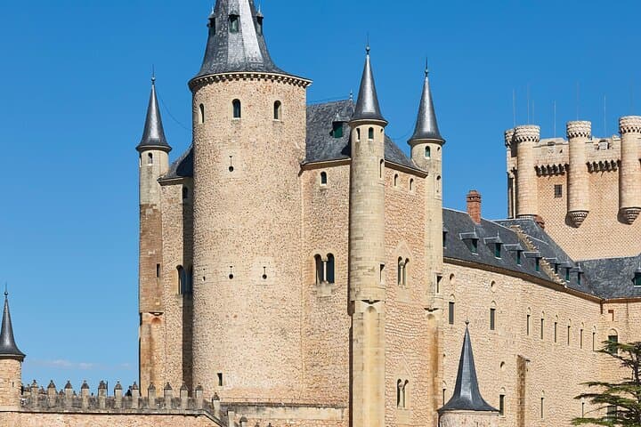 Private Madrid Escapade to Toledo and Segovia