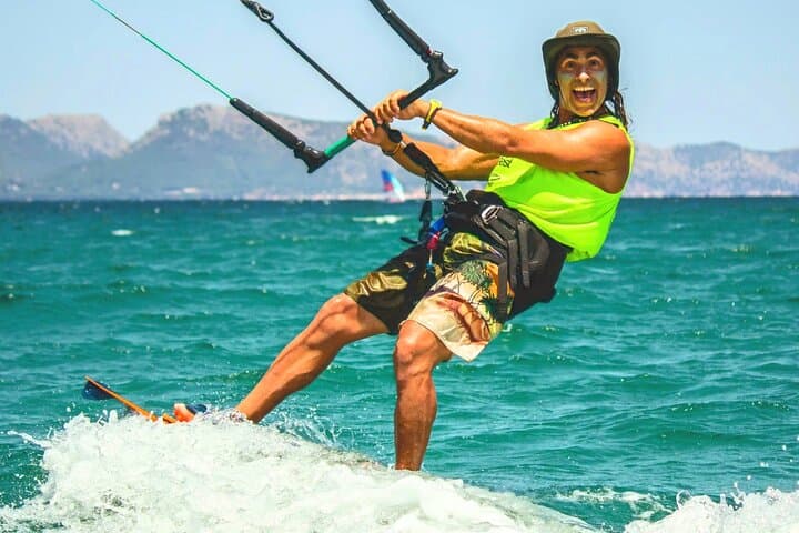 Kitesurfing Lessons in Mallorca for All Levels